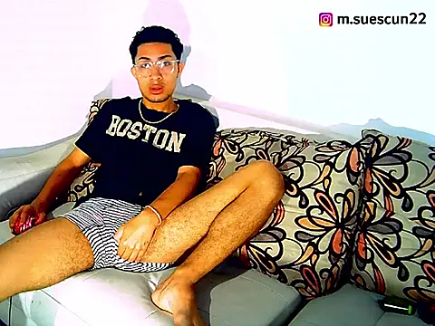 Snapshot of MARXSUESCUN1 chatting on 02/18/25, 08:36 MARXSUESCUN1 online show from 02/18/25, 08:36