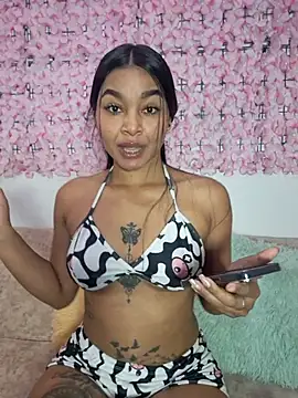 Lynda Bonnie online show from 11/05/25, 01:22