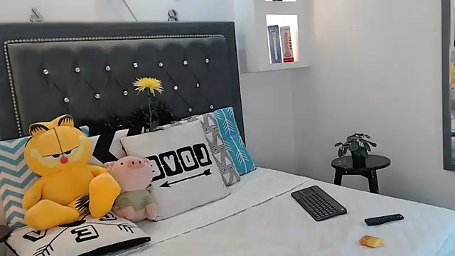 MaikyCooper online show from 03/23/25, 03:43