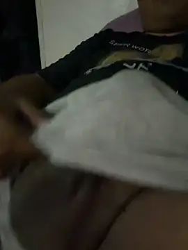 ElCangri19 online show from 04/28/26, 04:50