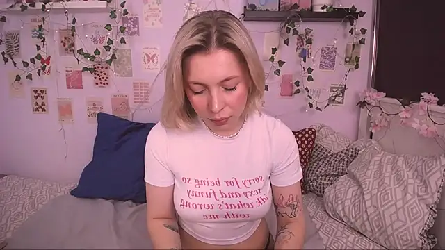 EllySunlover online show from 03/05/25, 06:33