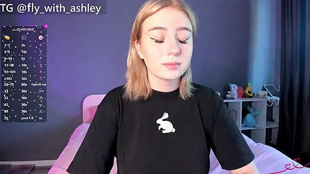 Snapshot of ashley_lovestory chatting on 09/09/25, 05:51 ashley lovestory online show from 09/09/25, 05:51