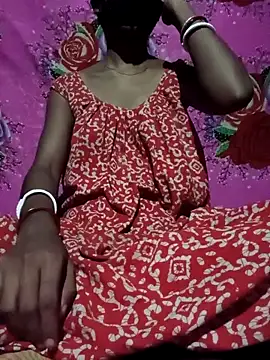 Snapshot of CuteRani001 chatting on 09/18/25, 01:35 CuteRani001 online show from 09/18/25, 01:35