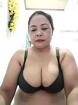 Snapshot of Baby-bigtits2024 chatting on 09/22/25, 01:46 Baby-bigtits2024 online show from 09/22/25, 01:46