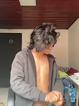 Snapshot of shadowsofgarden chatting on 02/22/25, 01:57 shadowsofgarden online show from 02/22/25, 01:57