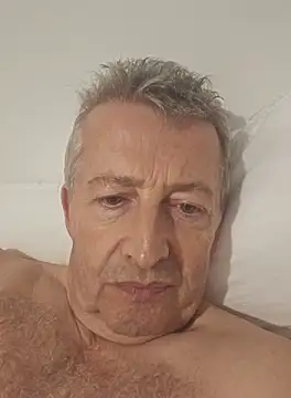 mann4u147 online show from 10/13/25, 10:32