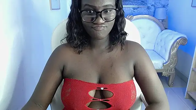 Snapshot of shanntall_tk chatting on 12/04/25, 07:44 shanntall tk online show from 12/04/25, 07:44