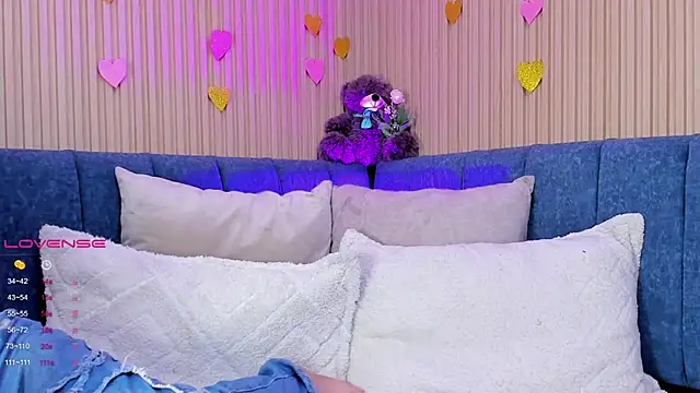 elizabeth 20 online show from 02/22/25, 07:03