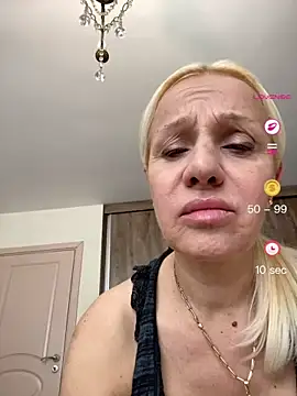 Snapshot of DeboraXporn chatting on 04/26/26, 08:23 DeboraXporn online show from 04/26/26, 08:23