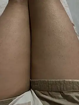 Snapshot of slust64 chatting on 10/07/25, 06:16 slust64 online show from 10/07/25, 06:16