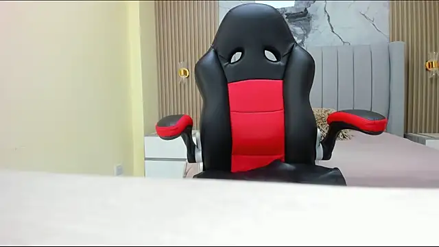 MELINAMARTINS online show from 09/13/25, 06:29