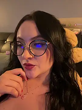 ValentinaOrtiz3 online show from 01/13/26, 11:43