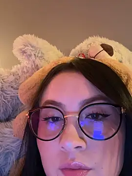 ValentinaOrtiz3 online show from 03/09/26, 10:36