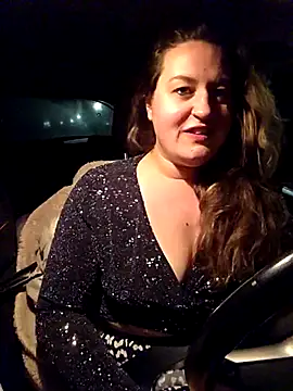 Snapshot of justtess chatting on 12/15/25, 10:14 justtess online show from 12/15/25, 10:14