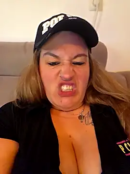 justtess online show from 02/09/26, 07:18