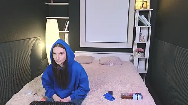 FeliceAldridge online show from 02/15/25, 09:15