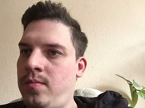 key18cm online show from 10/05/25, 01:53