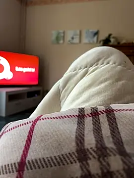 key18cm online show from 11/09/25, 02:37