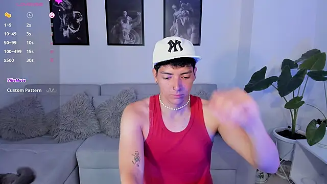 Snapshot of _JacobMiller__ chatting on 02/20/25, 04:39 JacobMiller online show from 02/20/25, 04:39