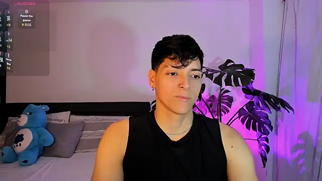 Snapshot of _JacobMiller__ chatting on 09/15/25, 07:25 JacobMiller online show from 09/15/25, 07:25