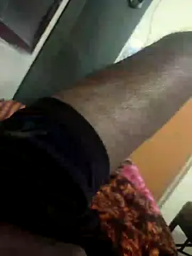 Snapshot of venky2026 chatting on 02/11/25, 10:37 venky2026 online show from 02/11/25, 10:37