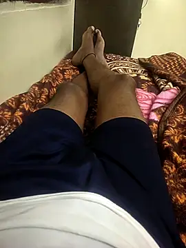 Snapshot of venky2026 chatting on 11/15/25, 01:47 venky2026 online show from 11/15/25, 01:47