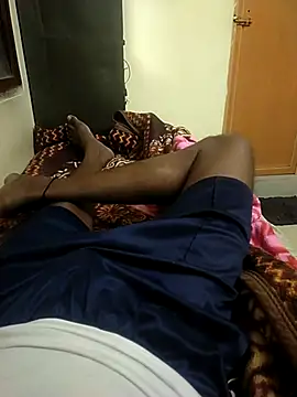 Snapshot of venky2026 chatting on 12/01/25, 04:06 venky2026 online show from 12/01/25, 04:06