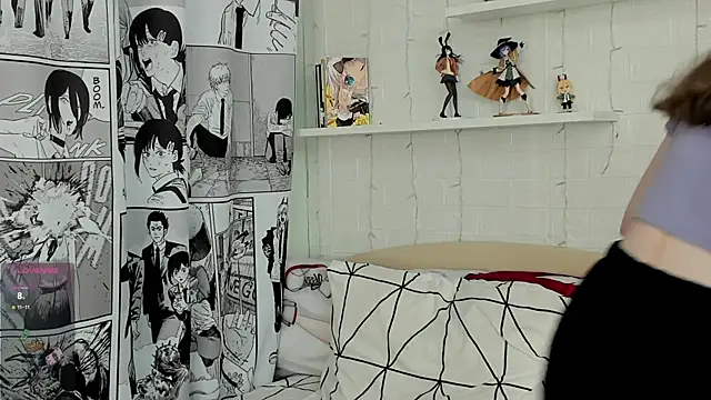 b4by Emilia online show from 02/10/25, 07:47