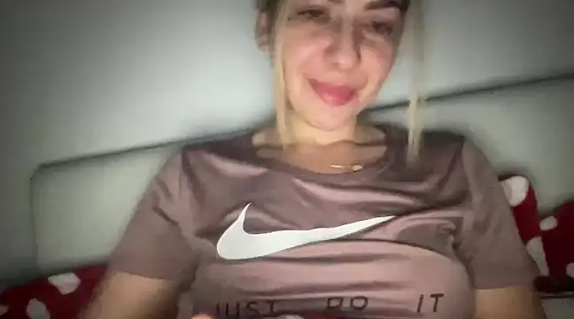 sarrah rossy online show from 02/16/25, 01:03