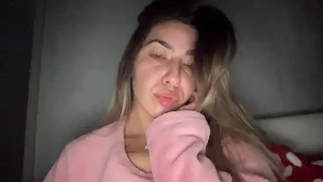 sarrah rossy online show from 10/27/25, 10:25