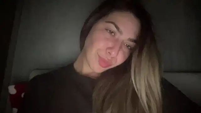 sarrah rossy online show from 11/03/25, 09:38