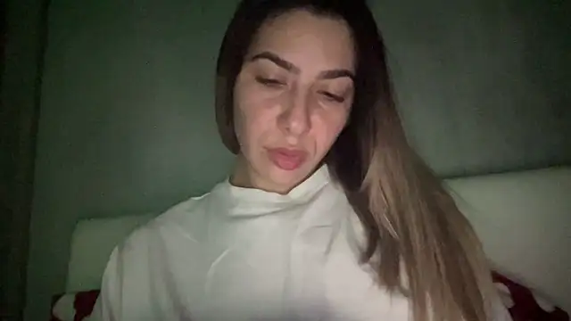 sarrah rossy online show from 11/19/25, 09:04