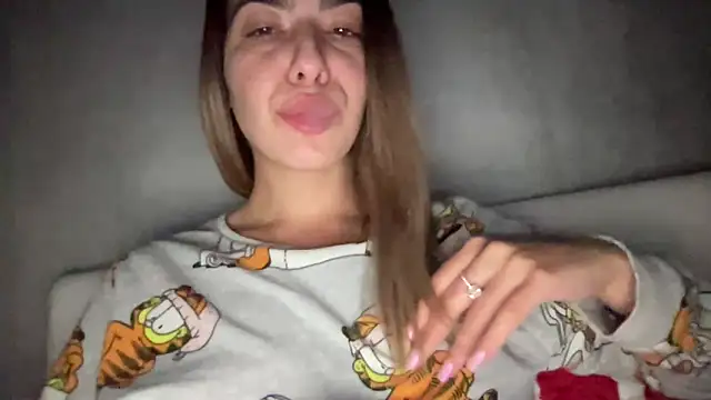 sarrah rossy online show from 11/28/25, 10:12