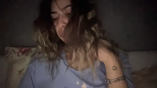 sarrah rossy online show from 12/17/25, 09:10