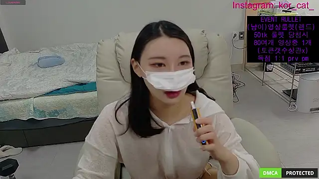 Snapshot of Kor_Cat chatting on 10/10/25, 03:22 Kor Cat online show from 10/10/25, 03:22