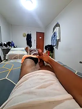 Snapshot of Axwiki chatting on 02/09/25, 03:45 Axwiki online show from 02/09/25, 03:45