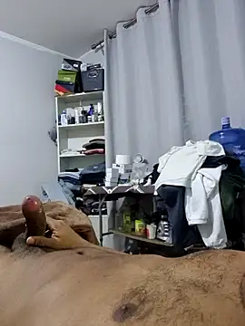 Snapshot of Axwiki chatting on 09/11/25, 11:27 Axwiki online show from 09/11/25, 11:27