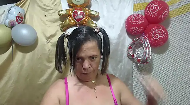 Snapshot of alina_maturehot chatting on 02/17/25, 08:47 alina maturehot online show from 02/17/25, 08:47