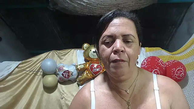 Snapshot of alina_maturehot chatting on 02/23/25, 08:06 alina maturehot online show from 02/23/25, 08:06