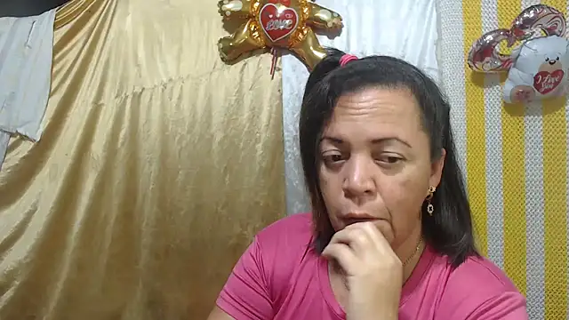 Snapshot of alina_maturehot chatting on 02/28/25, 11:14 alina maturehot online show from 02/28/25, 11:14