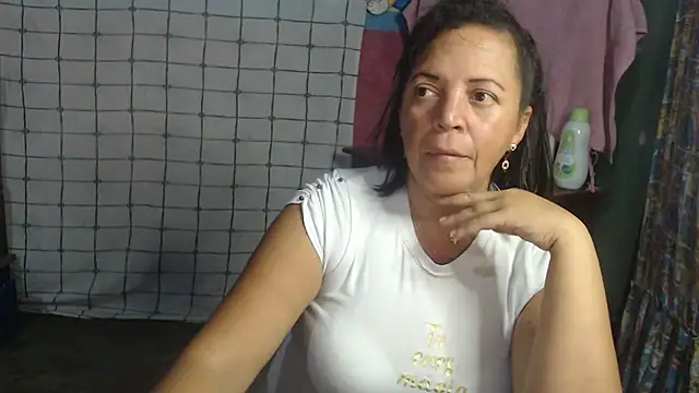 Snapshot of alina_maturehot chatting on 03/02/25, 02:08 alina maturehot online show from 03/02/25, 02:08