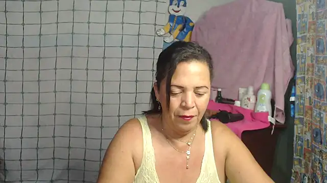 Snapshot of alina_maturehot chatting on 03/06/25, 05:14 alina maturehot online show from 03/06/25, 05:14