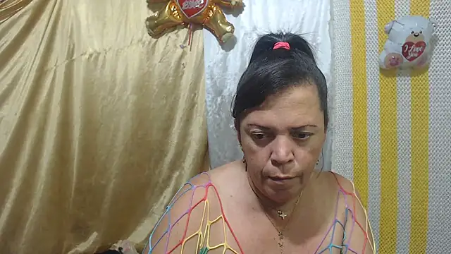 Snapshot of alina_maturehot chatting on 03/07/25, 08:11 alina maturehot online show from 03/07/25, 08:11