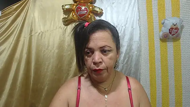 Snapshot of alina_maturehot chatting on 03/08/25, 05:07 alina maturehot online show from 03/08/25, 05:07