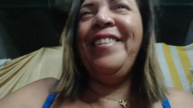 Snapshot of alina_maturehot chatting on 03/11/25, 08:41 alina maturehot online show from 03/11/25, 08:41