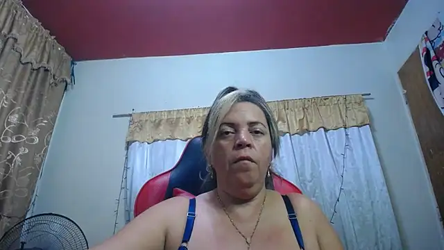 Snapshot of alina_maturehot chatting on 09/23/25, 07:33 alina maturehot online show from 09/23/25, 07:33