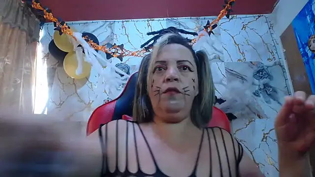 alina maturehot online show from 10/31/25, 09:16