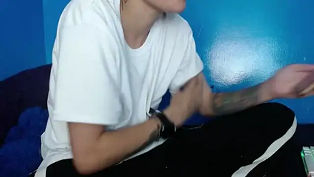 Snapshot of duo_peludoo chatting on 07/14/26, 05:34 duo peludoo online show from 07/14/26, 05:34