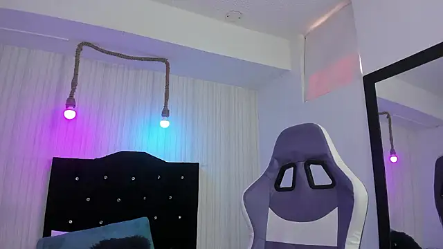 nicky angel1 online show from 02/07/26, 06:44