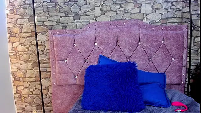 nicky angel1 online show from 04/16/26, 09:39